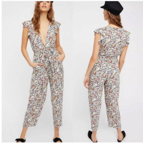 Free People Ruffle Your Feather Jumpsuit M – Floral, V-Neck, Festival/Boho - Picture 2 of 8